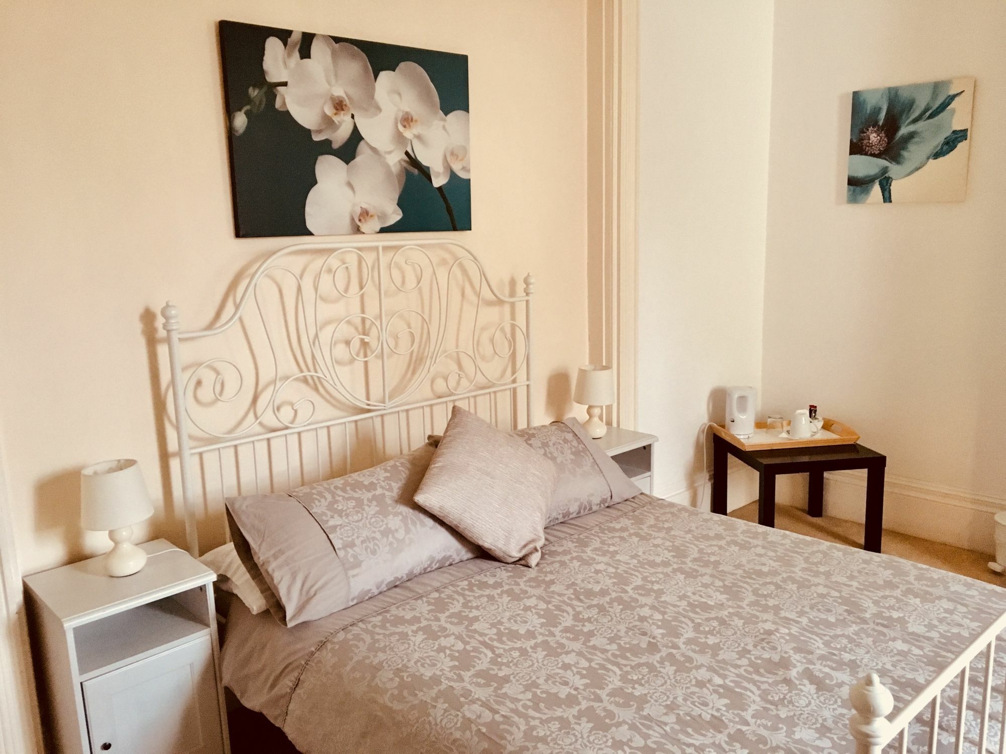 צ'לטנהם Bentons Guest House מראה חיצוני תמונה