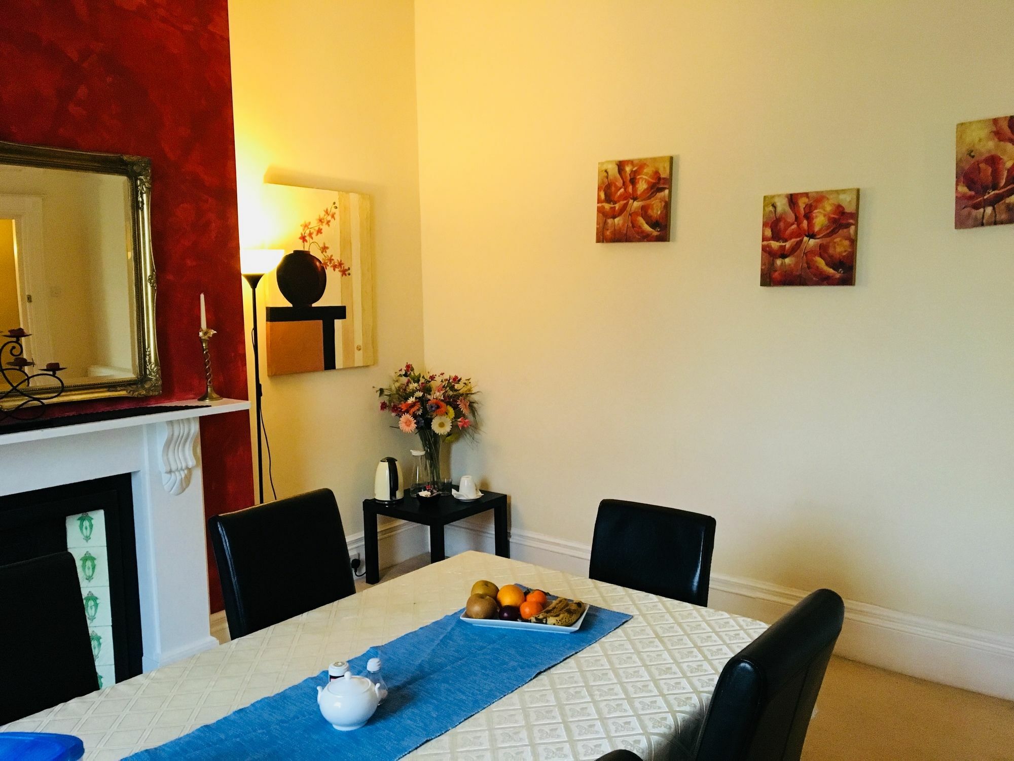 צ'לטנהם Bentons Guest House מראה חיצוני תמונה